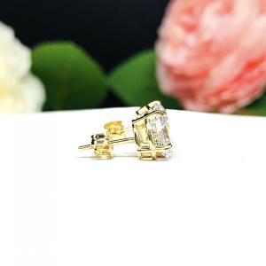 Oval Cubic Zirconia 14k Gold Stud Earrings