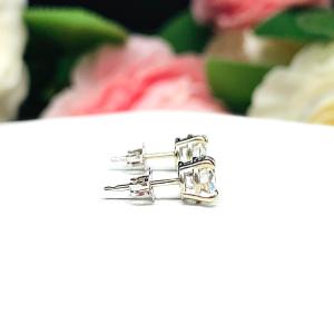 Round Moissanite 14k Gold Stud Earrings Authentic Claw Prong FREE 3RD DAY UPS