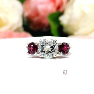 Round Natural White Topaz Wine Color Garnet Three Stone Ring