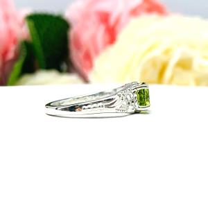Natural Peridot Sterling Silver Ring - 6mm round gemstone- Antique ornamental leaf design setting