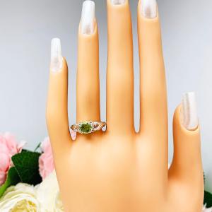 Natural Peridot Sterling Silver Ring - 6mm round gemstone- Antique ornamental leaf design setting