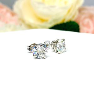 Round CZ 14k Gold Lightweight Basket Stud Earrings