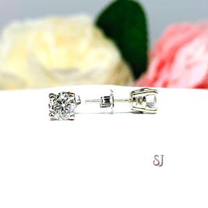 14k Gold Moissanite Stud Earrings – Round brilliant DEF VVS stones – Six size options – Solid yellow, white, or rose gold