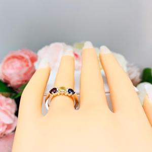 Three Stone Mother Family Birthstone Ring 4mm Round