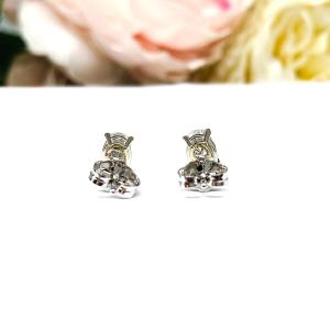 Oval Moissanite Stud Earrings – 14k Gold, 6x4mm-8x6mm