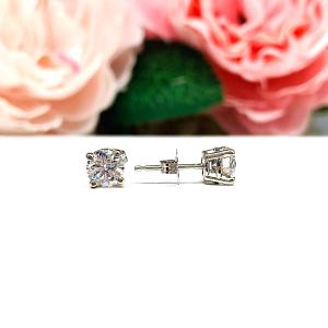 Round Moissanite 14k Gold Stud Earrings – 4mm - 8mm