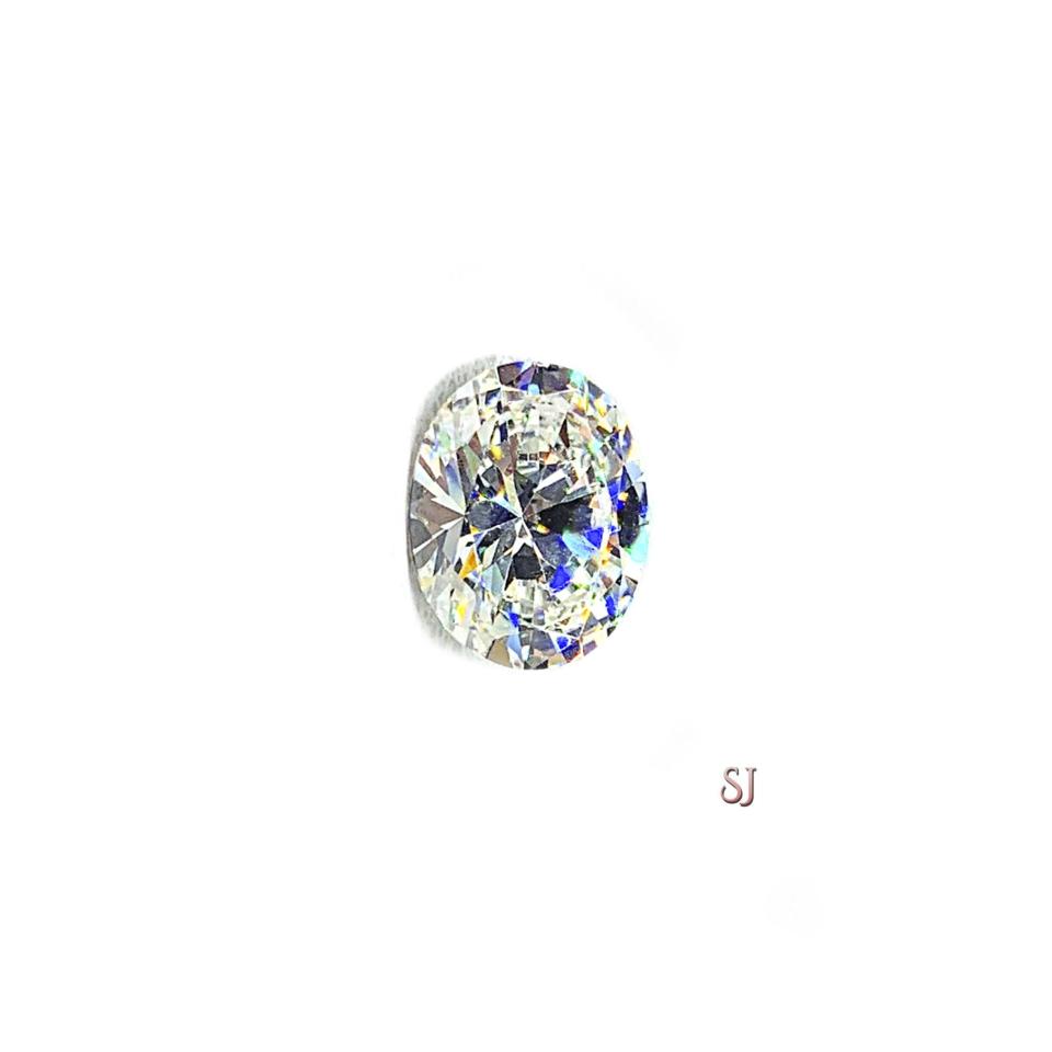 Oval Cubic Zirconia Loose – 10x8mm (2.5 carats), Near Colorless, Diamond Simulant