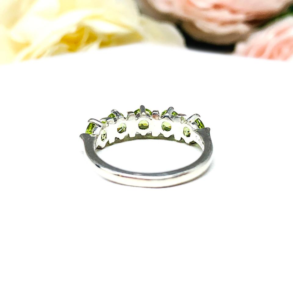 Peridot Five Stone Sterling Silver Ring Natural 4mm Round August Birthstone SIZE 7 FINAL SALE