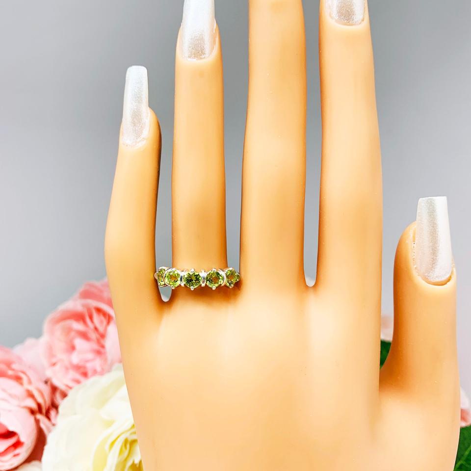 Peridot Five Stone Sterling Silver Ring Natural 4mm Round August Birthstone SIZE 7 FINAL SALE