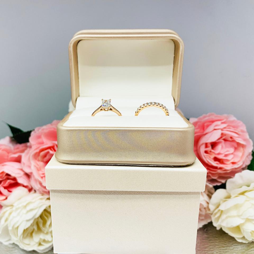 Double Ring Gift Presentation Box - Engagement and Wedding Ring Presentation Box - Shimmer champagne color - Includes ivory color outer box