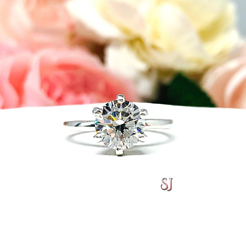 6a cubic deals zirconia ring