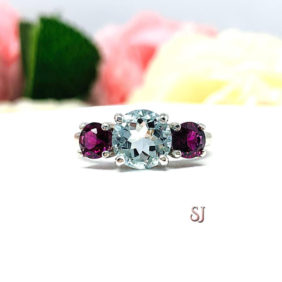Genuine Aquamarine Garnet Round Three Stone Ring