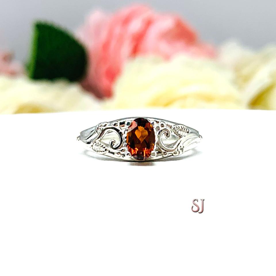 Genuine Madeira Citrine 6x4mm Oval Ornamental Leaf Ring SIZE 6