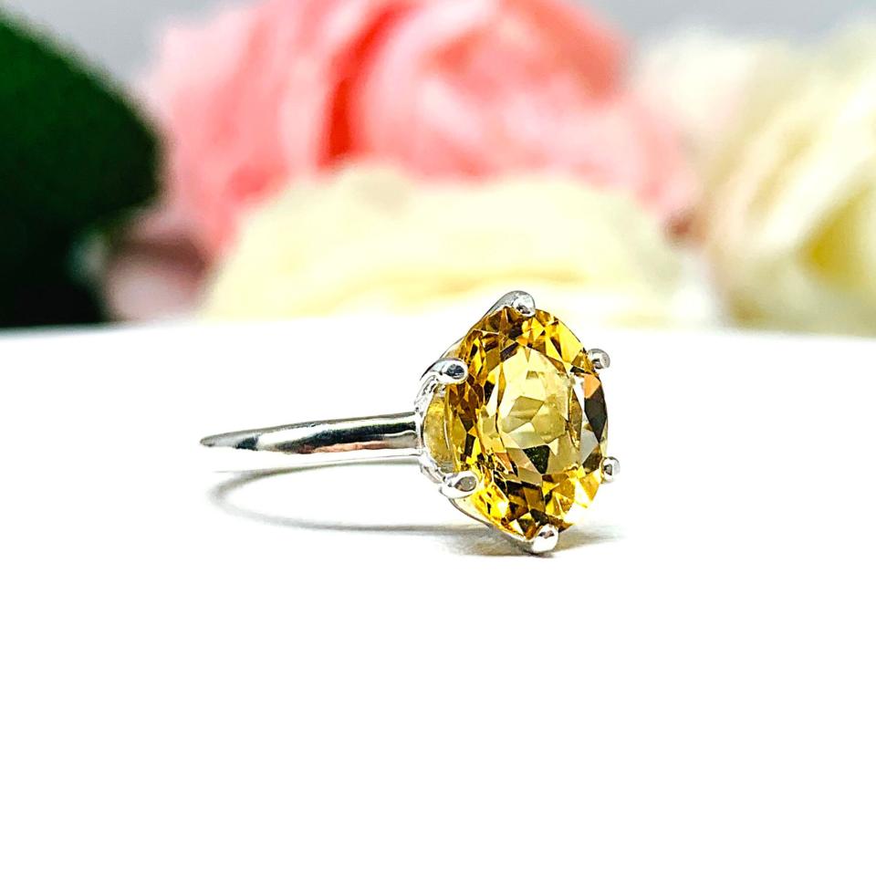 Genuine Oval 10x8mm Golden Citrine Ring
