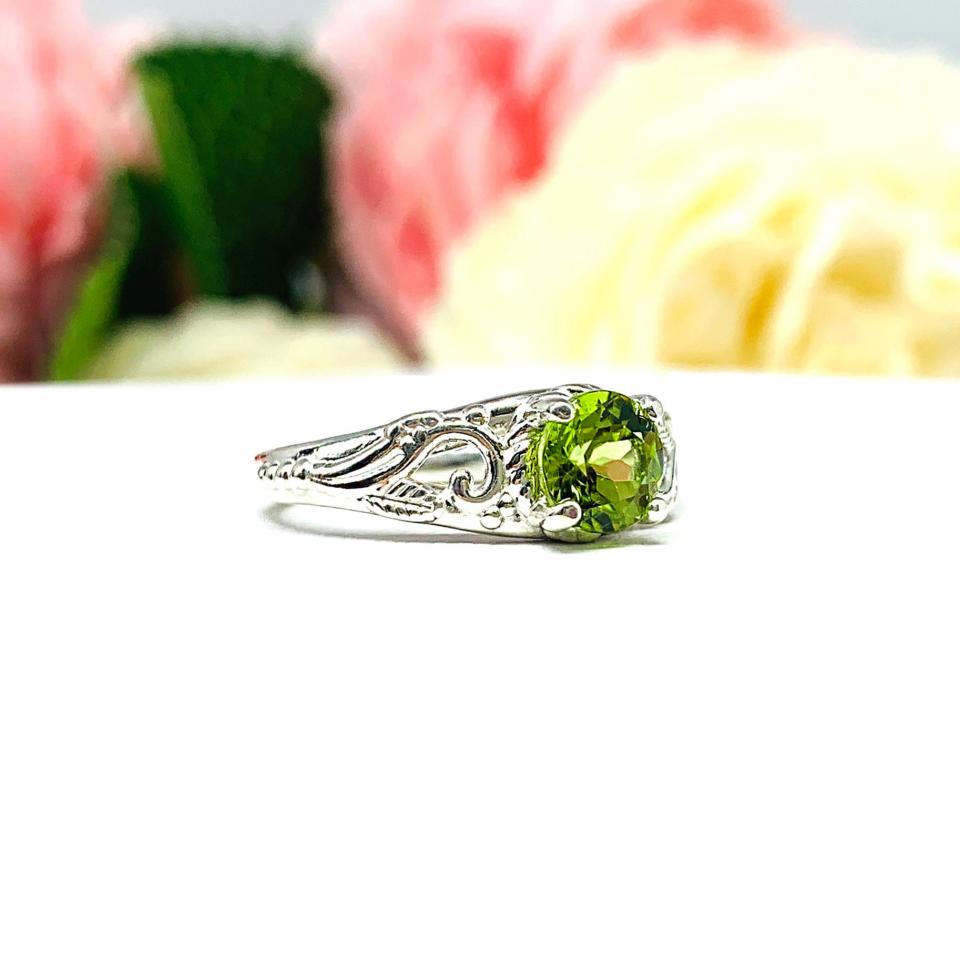 Natural Peridot Sterling Silver Ring - 6mm round gemstone- Antique ornamental leaf design setting