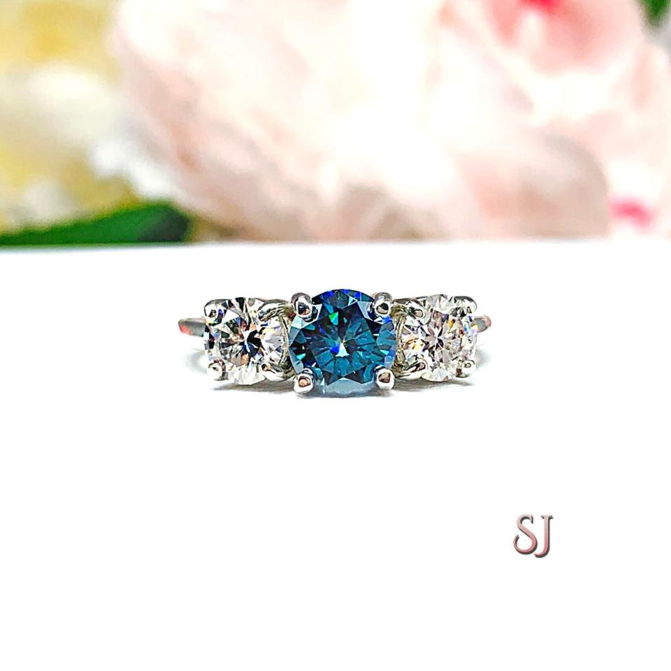 Round London Blue Moissanite 3 Stone Sterling Silver Ring Size 6 Authentic