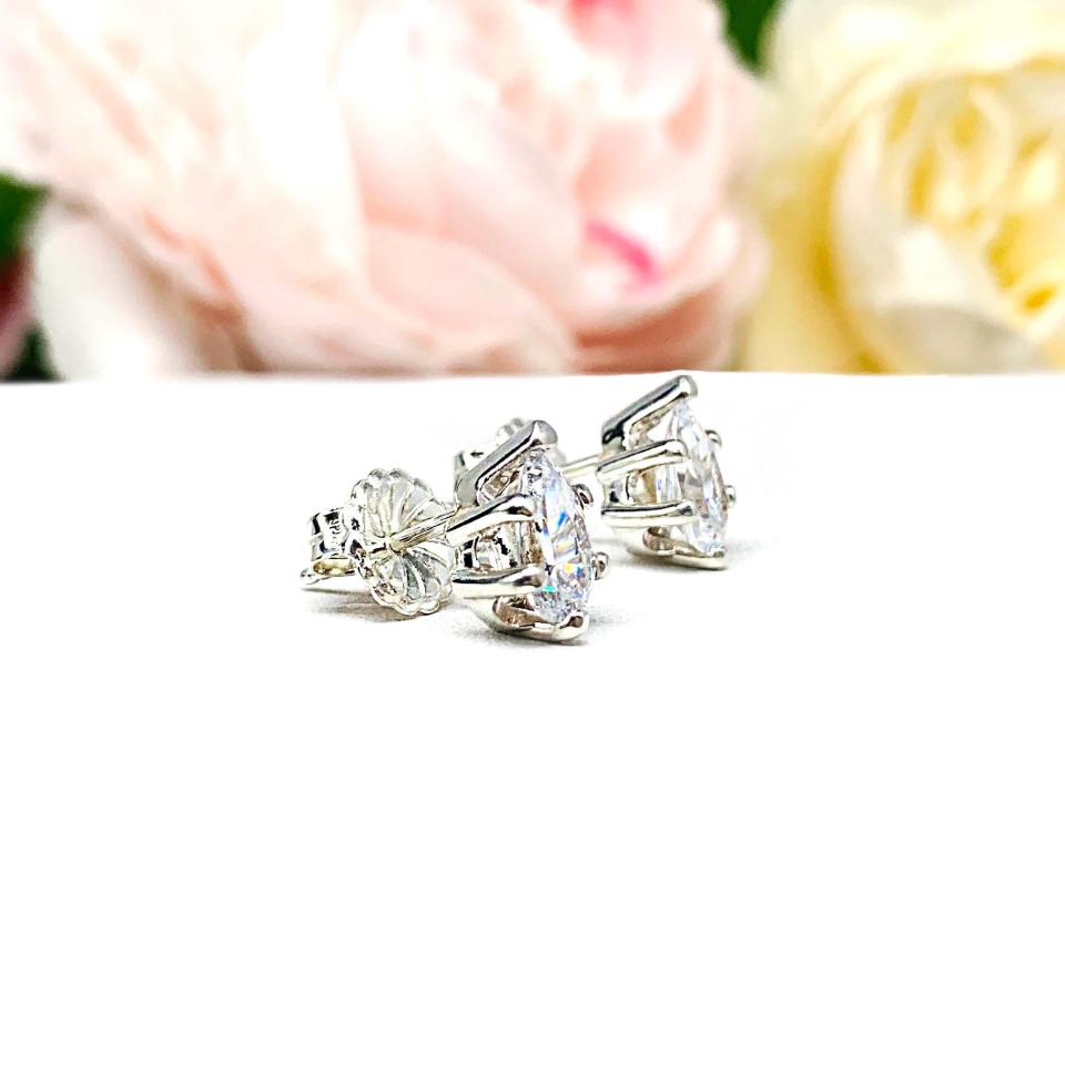 Pear Cubic Zirconia Stud Earrings – 6x4mm-10x7mm, Sterling Silver 6-Prong