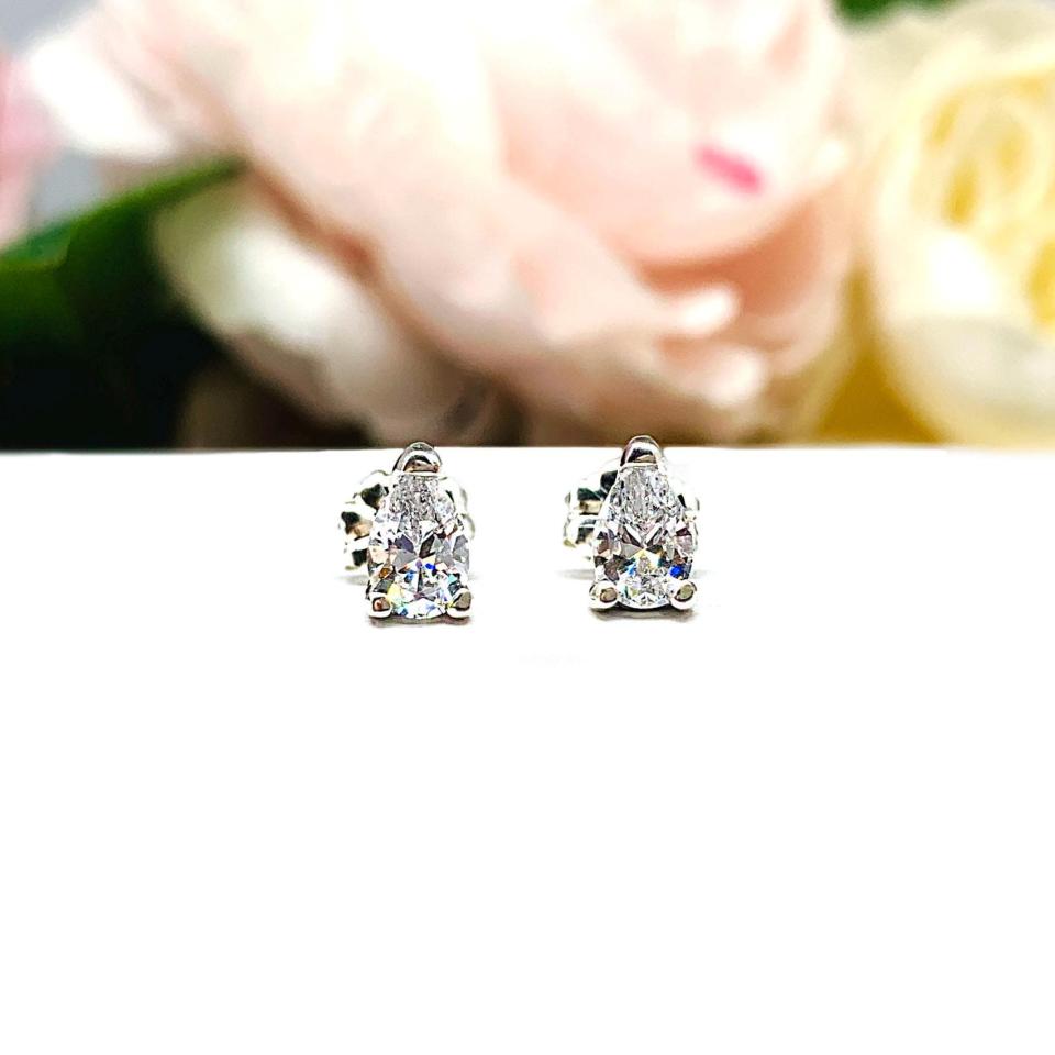 Pear Cubic Zirconia Stud Earrings – 6x4mm-9x6mm, Sterling Silver 3-Prong
