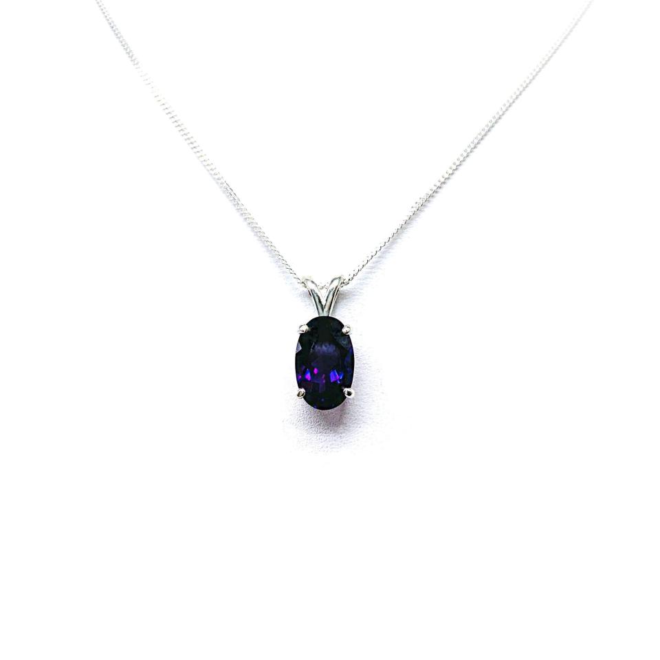 African Amethyst Oval Pendant Necklace – Natural 12x8mm Gemstone (3 Carats) – Sterling Silver Setting & Chain