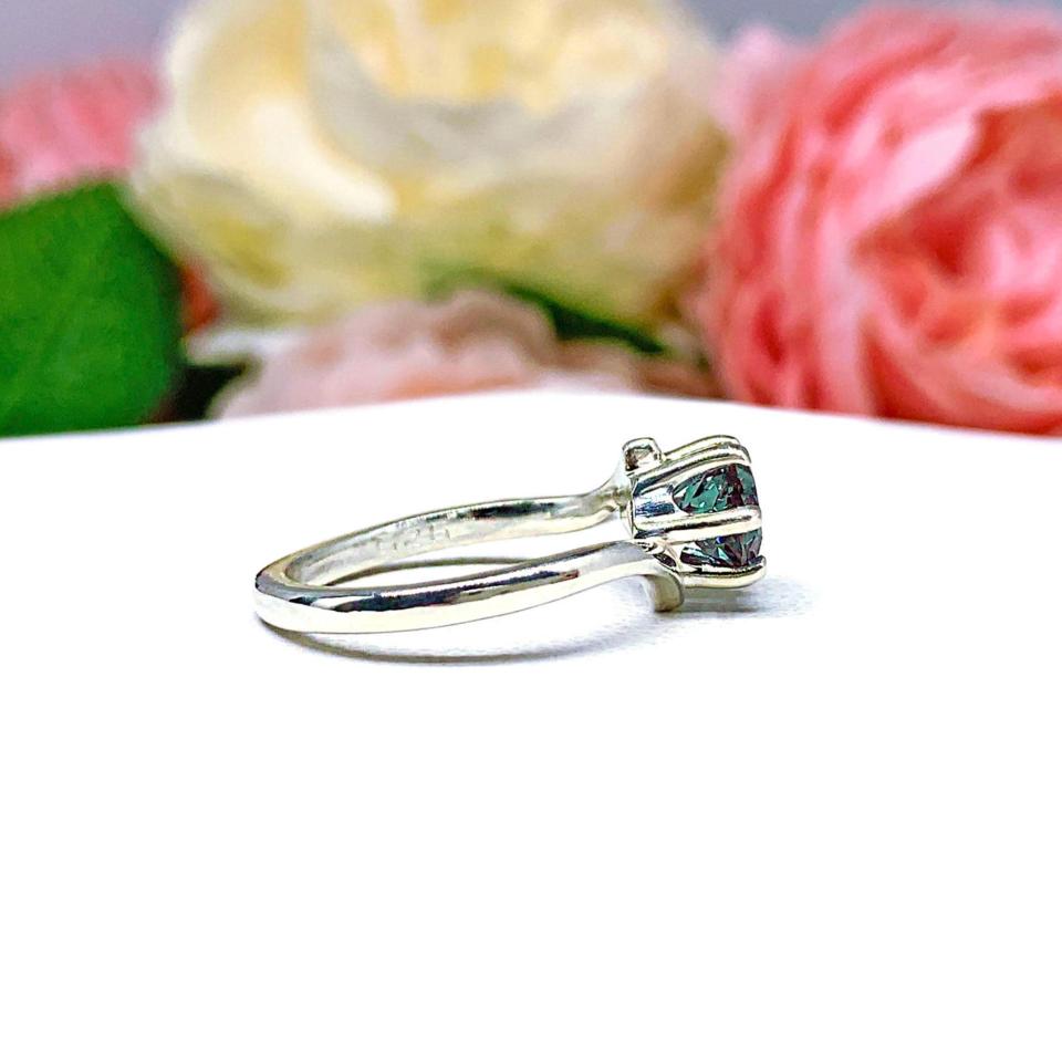 Lab Alexandrite Round Ring – 6mm-7mm, Sterling Silver, 6-Prong