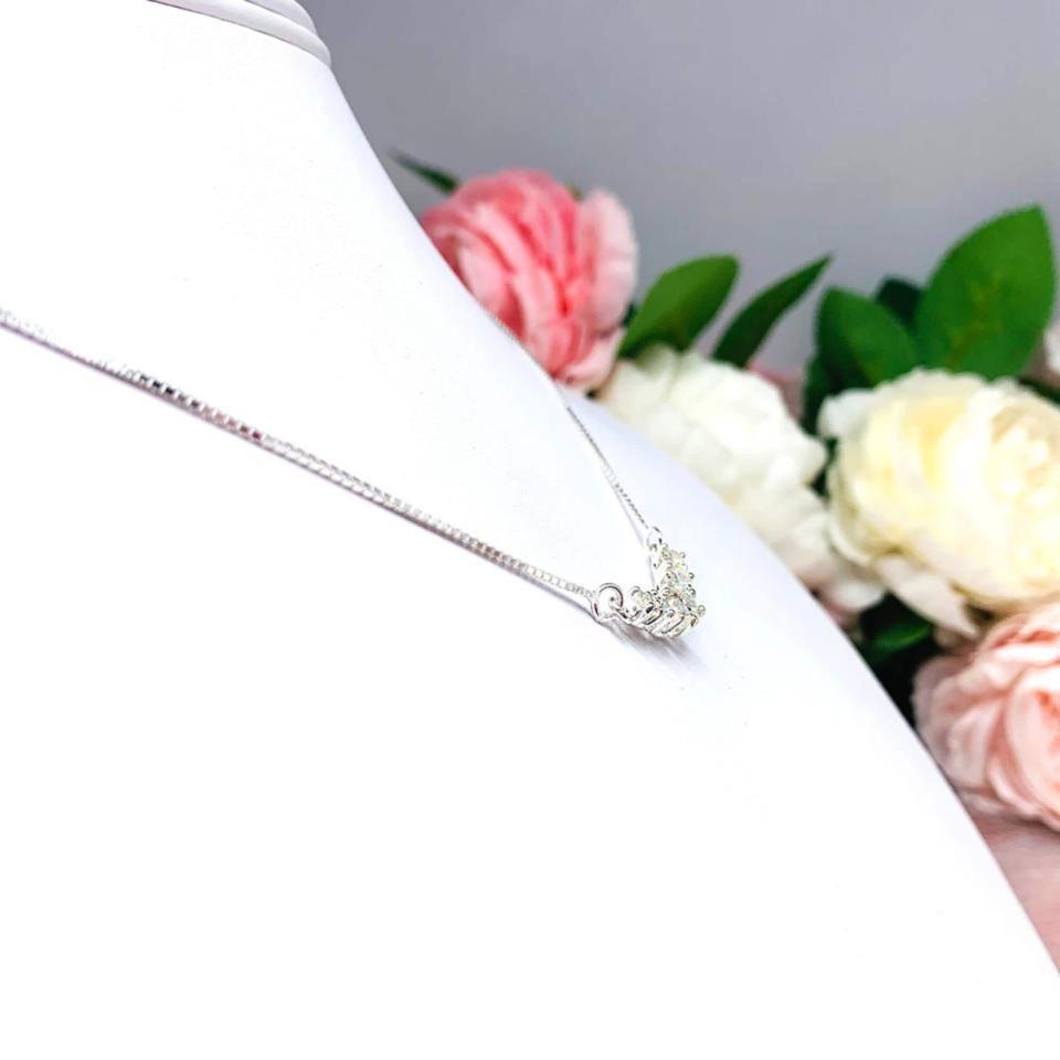 Cubic Zirconia 5-Stone Pendant Necklace – Sterling Silver, Chevron, V-Style
