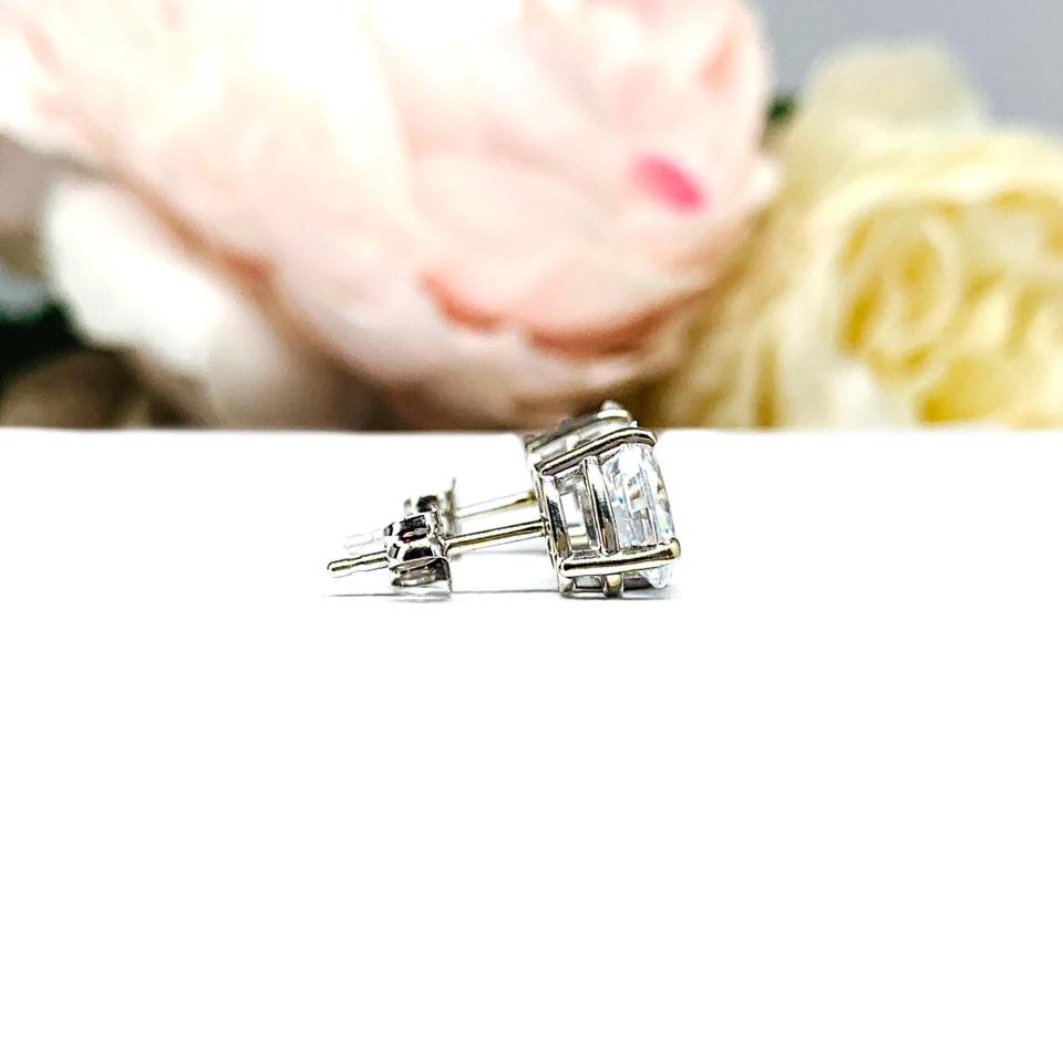 Oval Cubic Zirconia Stud Earrings – 6x4mm-8x6mm, 14k Gold