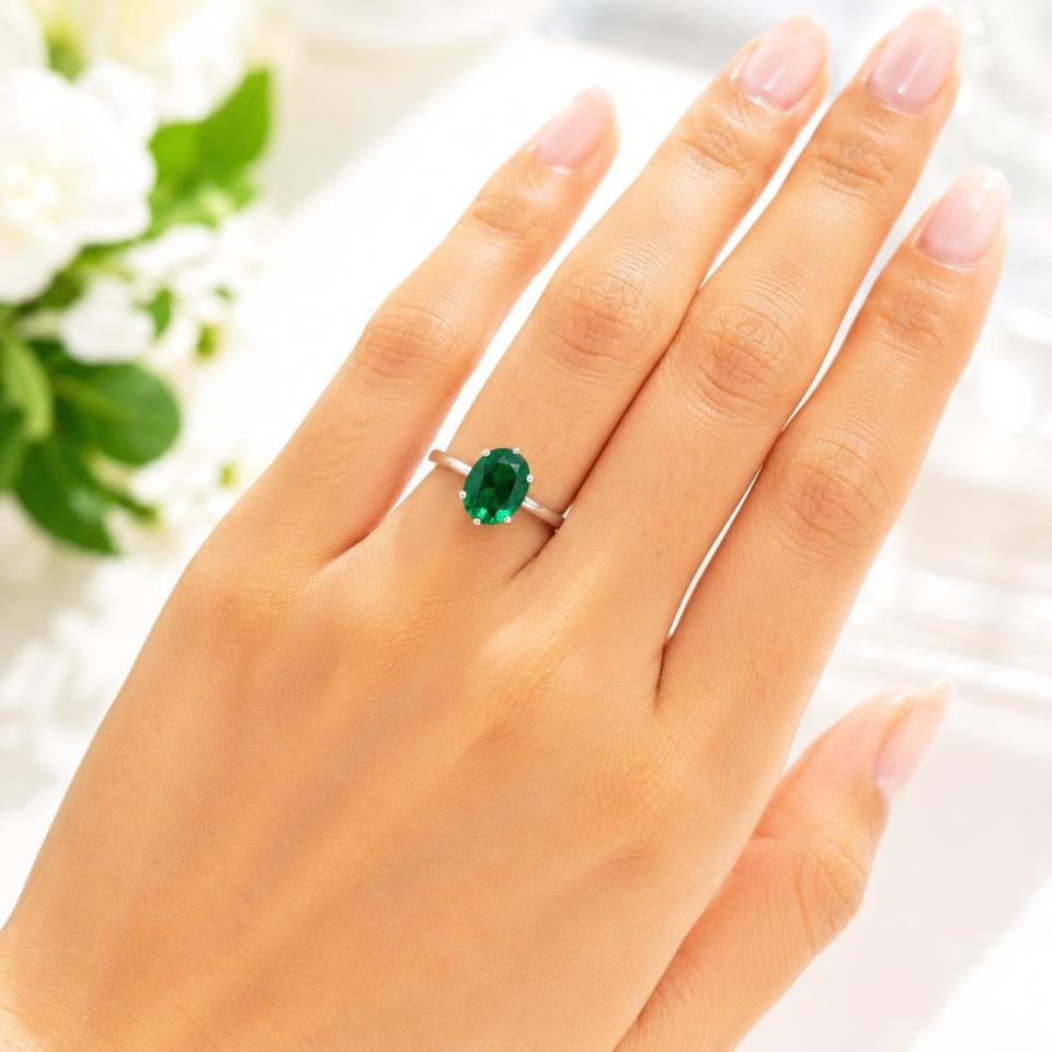 Oval-Cut Lab Created Emerald Ring • 8x6mm—10x8mm, Sterling Silver