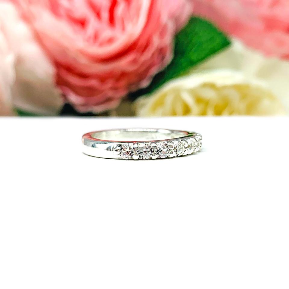 Round‑Cut Lab White Sapphire Wedding Band • 10‑Stone, 2.5mm, Sterling Silver