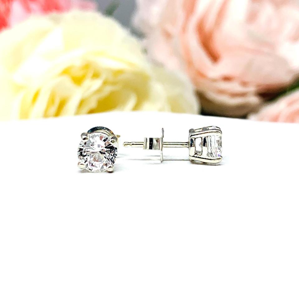 Round-Cut Lab White Sapphire Stud Earrings • 6mm, Sterling Silver