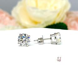 Round CZ 14k Gold Lightweight Basket Stud Earrings