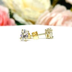 Oval Moissanite Stud Earrings – 14k Gold, 6x4mm-8x6mm